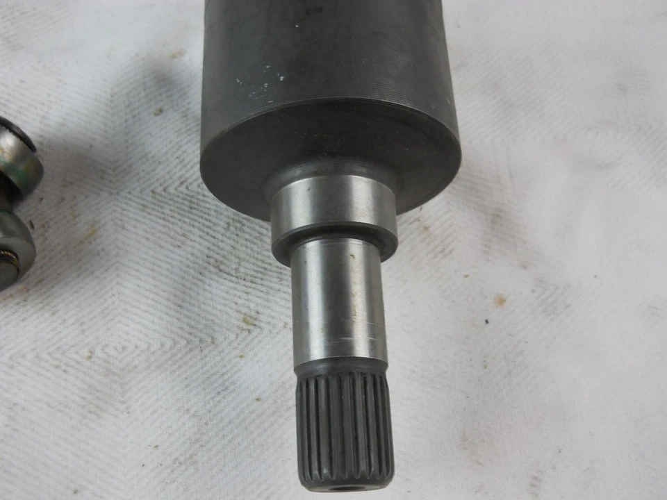 DODGE CHRYSLER INBOARD CV JOINT HOUSING MOPAR  4367027 NOS 1987-1993 - Image 2 of 4