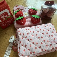 Strawberry Shortcake Makeup Lot Bag Makeup Blenders Remover Cleansing Wipes Spa