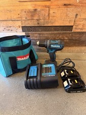 Makita XFD10 18V Cordless Drill Driver Kit W / Charger, 2 Batteries & Bag
