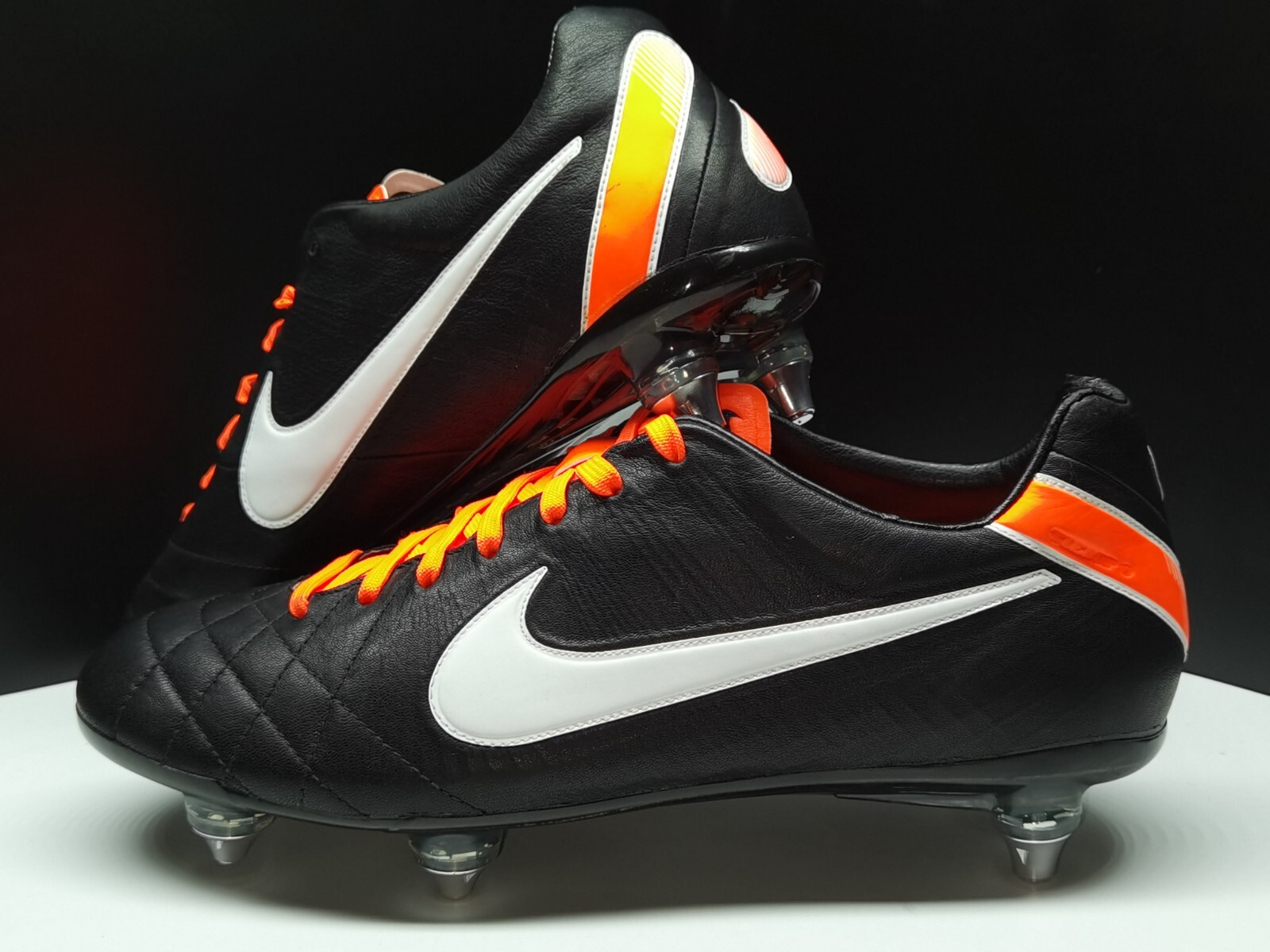 nike tiempo elite 42