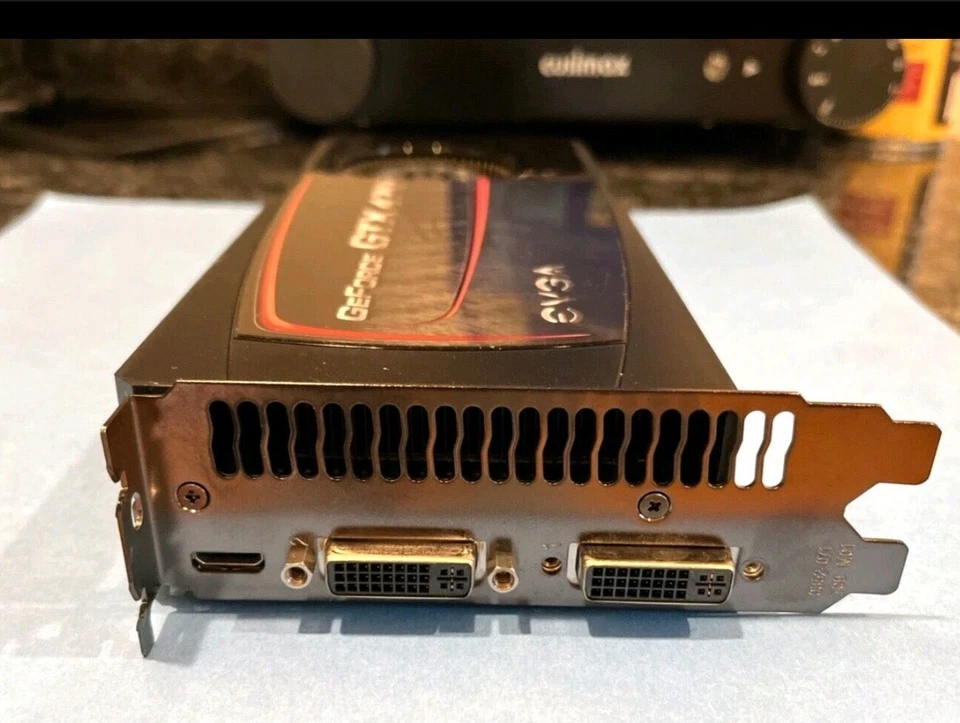 EVGA NVIDIA GeForce GTX 470 PCI-E Video Card Part Number: 012-P3-1470-TR - Image 4 of 4