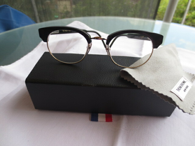 GENUINE THOM BROWNE TB-702-A-BLK-GLD-47 BLACK AND GOLD RIMMED