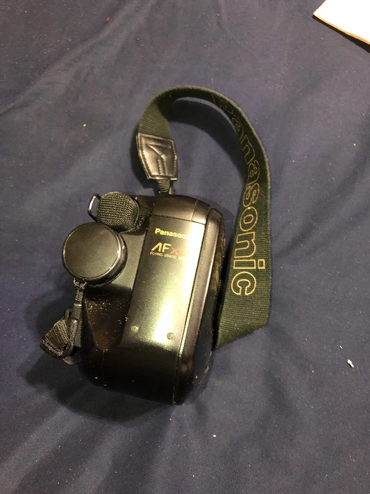 Panasonic VHS-C- Palmcorder-HQ-AFx6- For Parts - Image 2 of 4