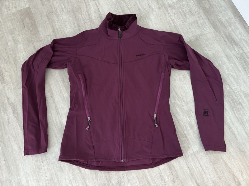 Womens Patagonia Regulator Jacket Nylon Spandex Purple EUC Stretch Fleece Neck M