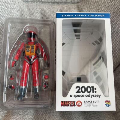 MAFEX PACE SUIT ORANGE Ver. Figure No.110 2001 a space odyssey