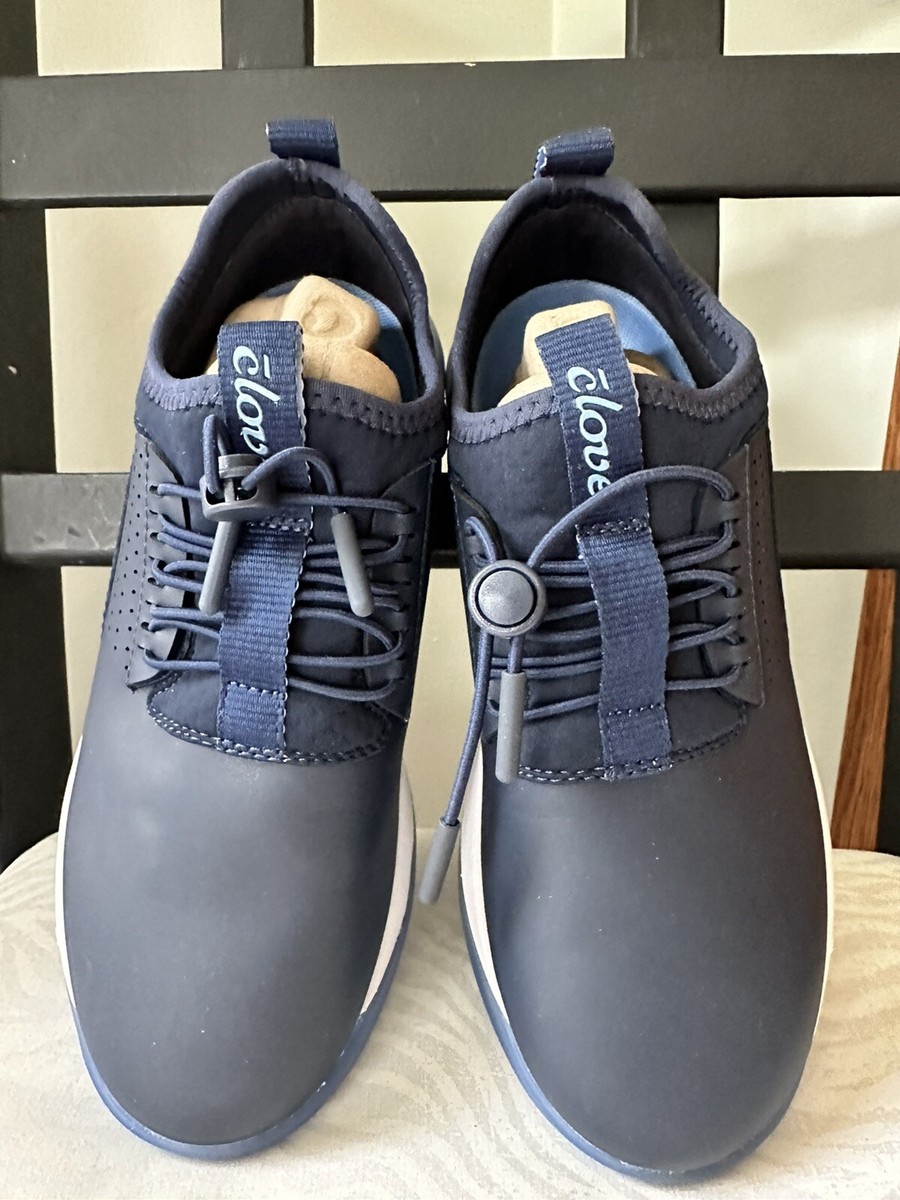 NWT Clove Blue And White Comfort Sneakers, nursing, waite staff