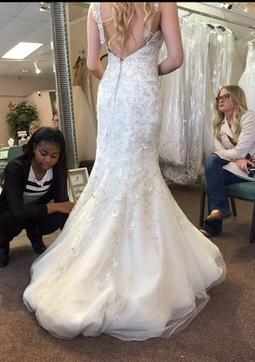 David Tutera for Mon Cheri Wedding Dress Size 6 82673 (msrp $2800) | eBay