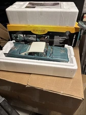 Sun Star 1/18 scale 5421 1960 Plymouth Fury Hardtop 