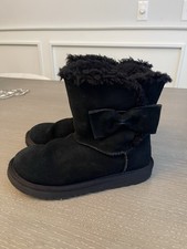 UGG Girls 3 Classic Mini Bailey Bow Black Boots