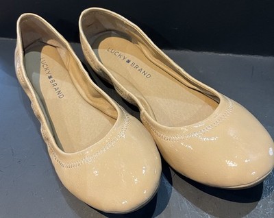 Lucky Brand Tan/Flesh Color Patent Faux Leather Flats Women s Sz. 7/37.5
