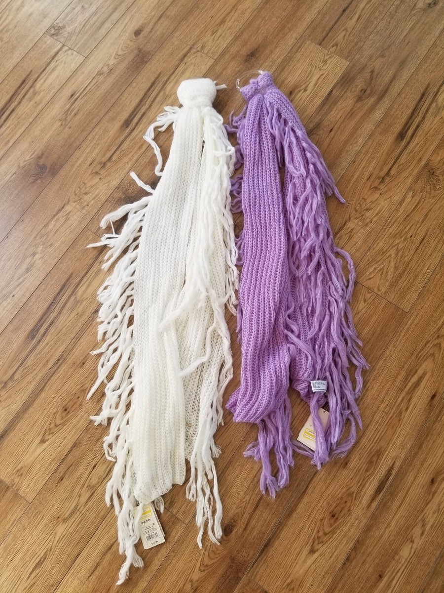 Set Of 2 Knit Scarves/drape With Fringe,one lilac and one cream