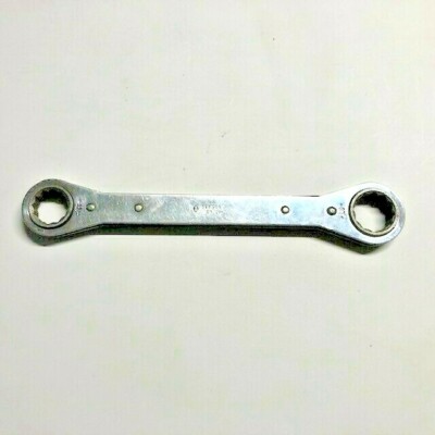 MAC Tools 3/4'' - 7/8'' 12 Point  Ratcheting Box Wrench RW2428-2