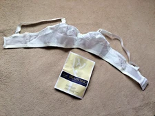 Jeunique 36CC  White Lace Soft Cup Bra Style J50  NIB