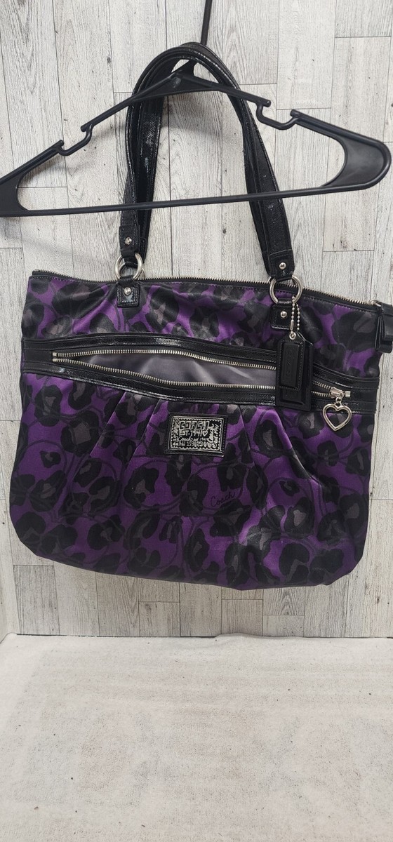CIOの特別版ハッピーバッグ　　パープル Coach Purse: F20048 Purple Black Ocelet Poppy Shoulder Bag