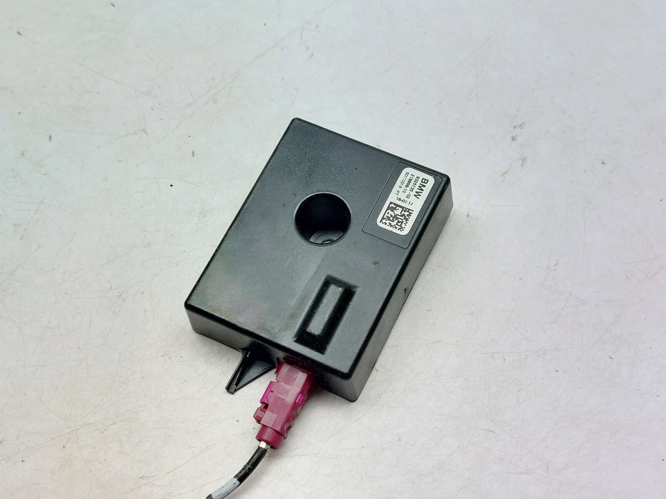 BMW 3 SERIES F30 F31 LCI AERIAL ANTENNA CONTROL MODULE UNIT 9325735 2017 - Image 3 of 4