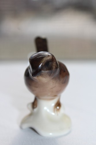 Goebel Germania Ovest Porcellana Winter Wren Mini Figurina 2" - Foto 7 di 20