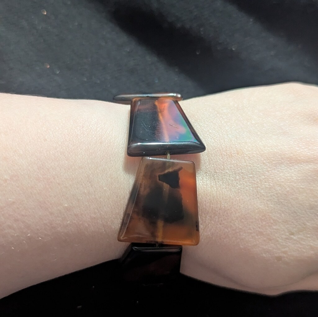 Brown Tortoise Shell Pattern Geometric Bead Stret… - image 1