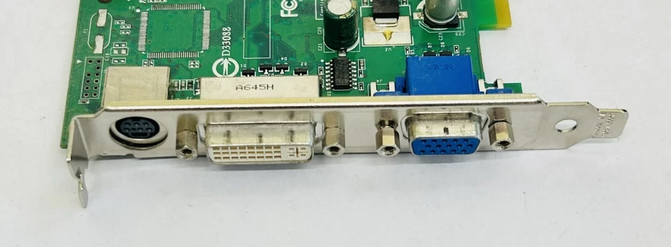 128MB Dell DK315 NVIDIA GeForce 7300 LE DDR2 PCI-e Graphics Card -0DK315 - Image 2 of 4