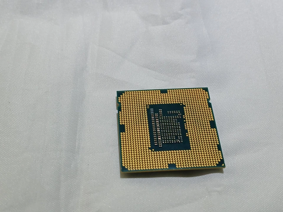 ✔️ INTEL CORE I3-3220 @ 3.30 GHZ LGA1155 SR0RG - UK SELLER - Image 2 of 2
