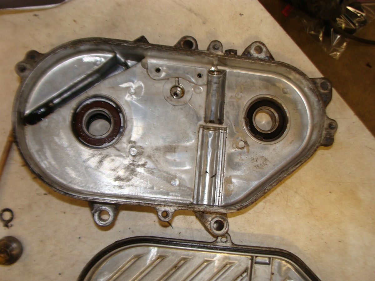 2001 SKI-DOO MXZ 800 ZX chassis chaincase housing cover bearing