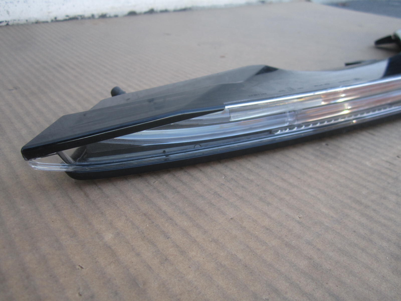 os211319 BMW i8 2014 2015 2016 2017 2018 2019 REAR LH TURN SIGNAL LED OEM