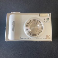 FUJIFILM finepix F10 CCD Compact Digital Camera From Japan