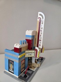 Lego Creator Expert: Town Plan  #10184    with instructions