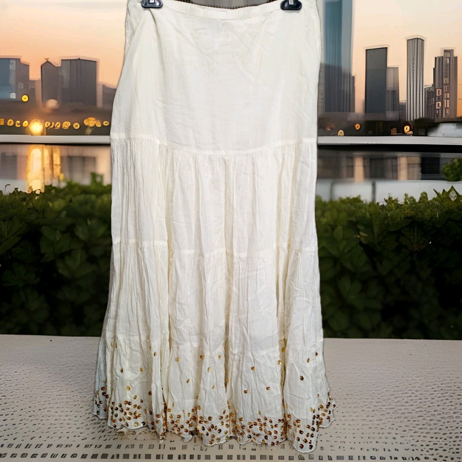 Metro Style Medium Skirt