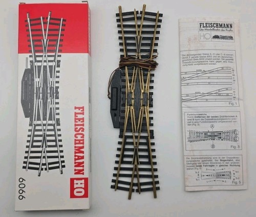 Fleischmann H0 6066 Modellgleis Doppelkreuzungeiche 15°NEUWERTIG UNVERBAUT m.OVP | Condition: Neu