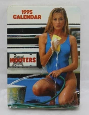 Hooters Calendar Girls Vintage 1995 Playing Cards Sealed Hoyle USA New Unopened
