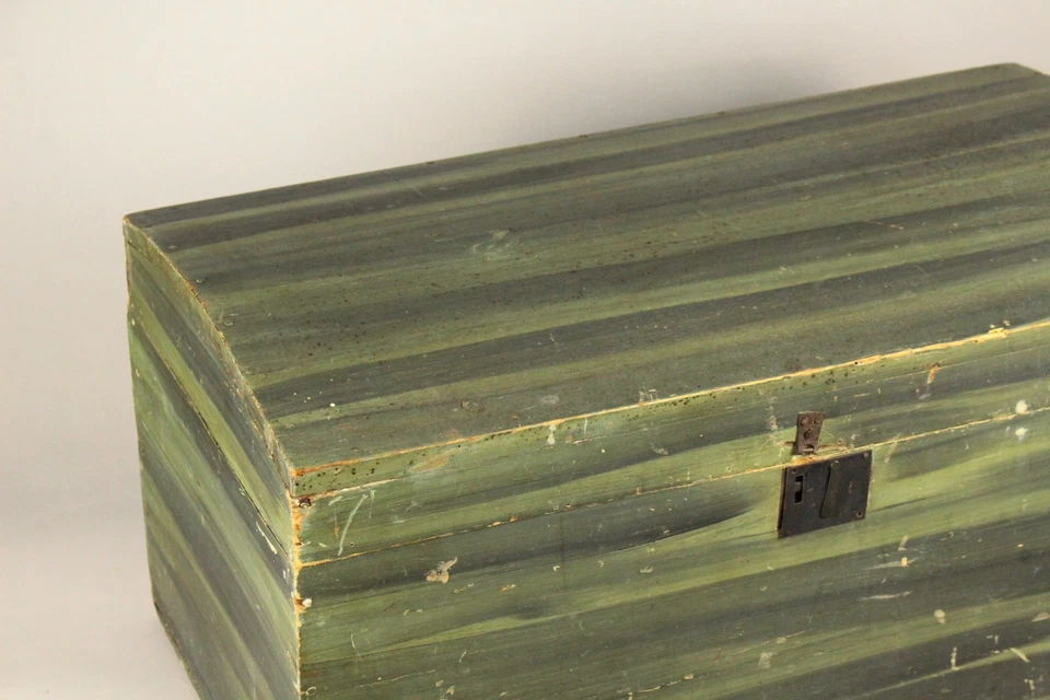 = Antique C. 1800 Pine Trunk Chest Grain Painted Green Dome Top - Image 2 of 4