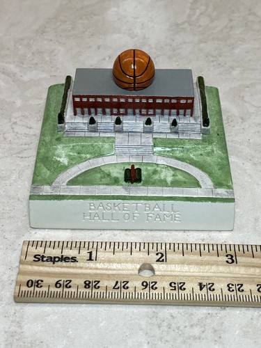 Sebastian Miniatur Basketball Hall of Fame signiert Limited Edition #36/2500 COA - Bild 2 von 11