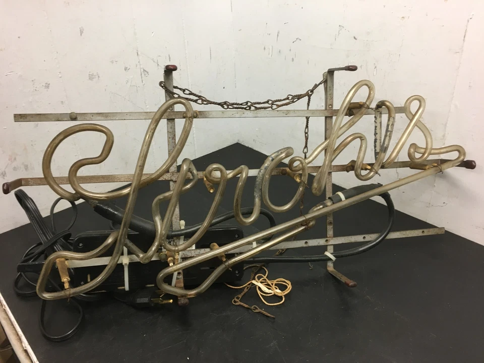 Vintage Stroh's Beer Neon Hanging Bar Light Sign. 25" Everbrite gas tube power - Image 2 of 4