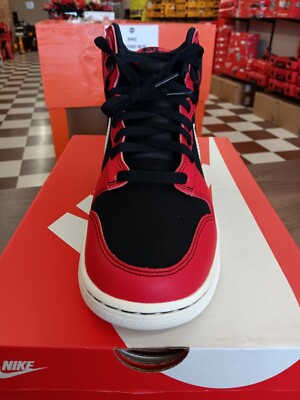 New Men's Size 10 Nike Dunk Hi Retro SE Tartan Plad Red New Men's Size 10 Nike Dunk Hi Retro SE Tartan Plad Red