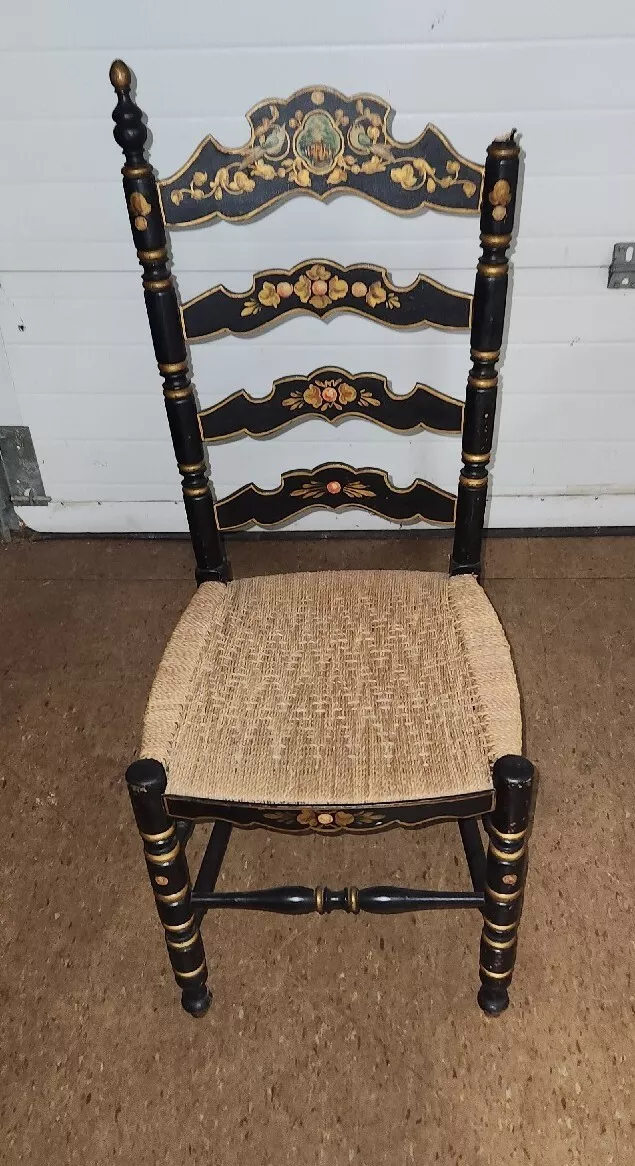 Vintage Hitchcock Style Ladder Back Stenciled Design Beautiful Rush Seat