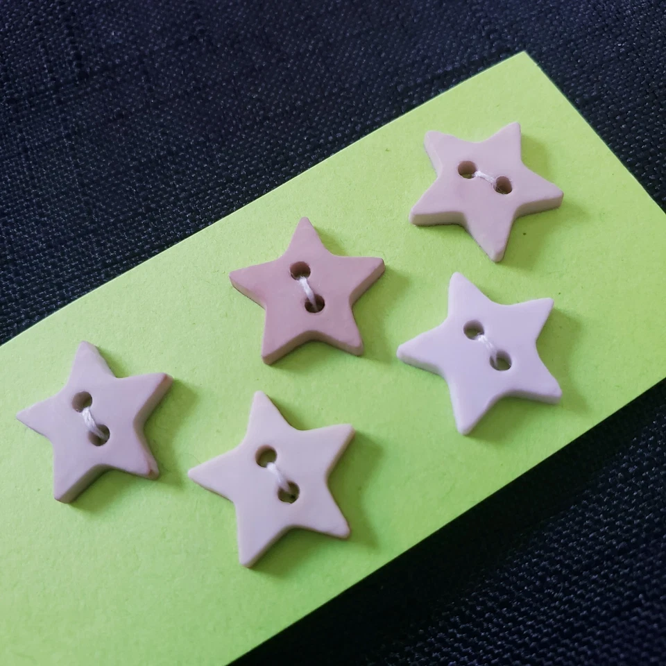 5x Vintage 15mm Star 2-Hole Flat Buttons Novelty Beige Sand Vanilla Cream Colors - Image 3 of 4