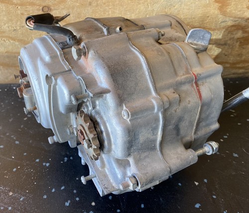 1960’S Honda CT200E Engine Motor “NO HEAD” Turns Over Smoothly As Pictured - Picture 5 of 8