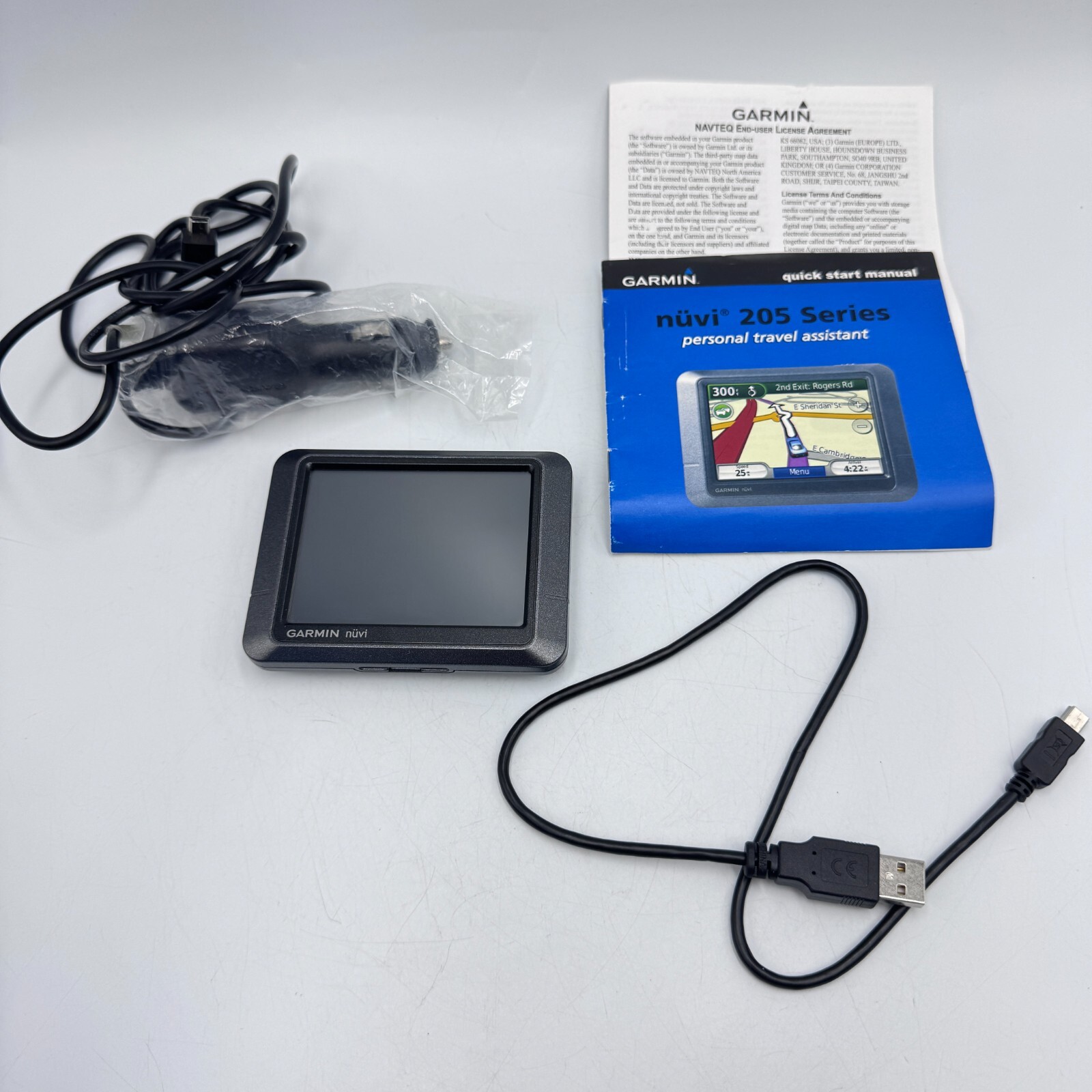 Garmin Nuvi 205 GPS Car Navigation System with Touchscreen Display-image