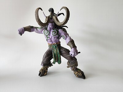 Warcraft WoW Illidan Stormrage Deluxe Figure Statue DC Unlimited