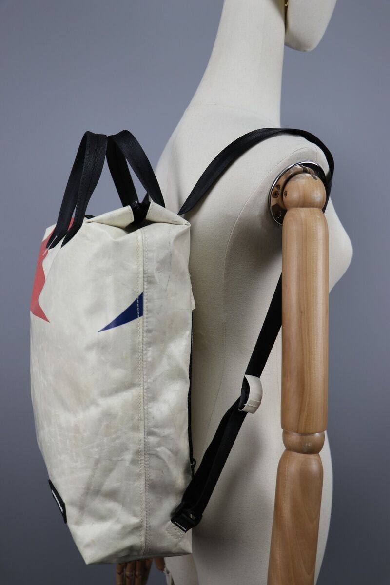 FREITAG F201 PETE Authentic CLASSIC White/Red PVC BACKPACK FREITAG F201 PETE Authentic CLASSIC White/Red PVC BACKPACK