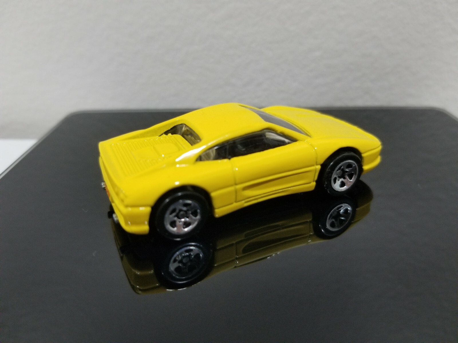 Picture 2 of 6