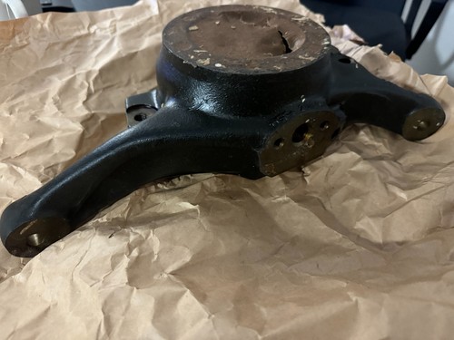 HRC1162 Land Rover Defender Swivel Pin Housing RH NOS new old stock see pictures - Picture 18 of 22