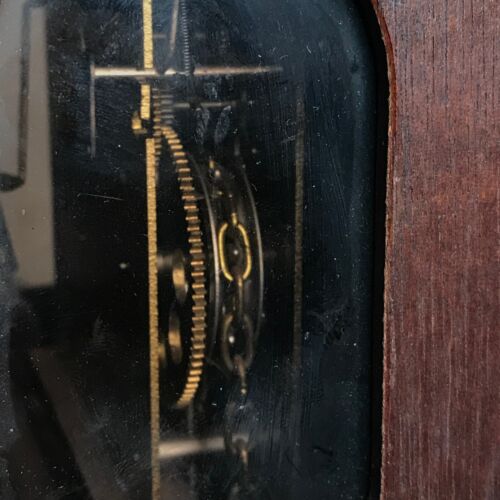 Reloj holandés funciona latón macizo y madera ornamentado hecho en Inglaterra - Imagen 18 de 24