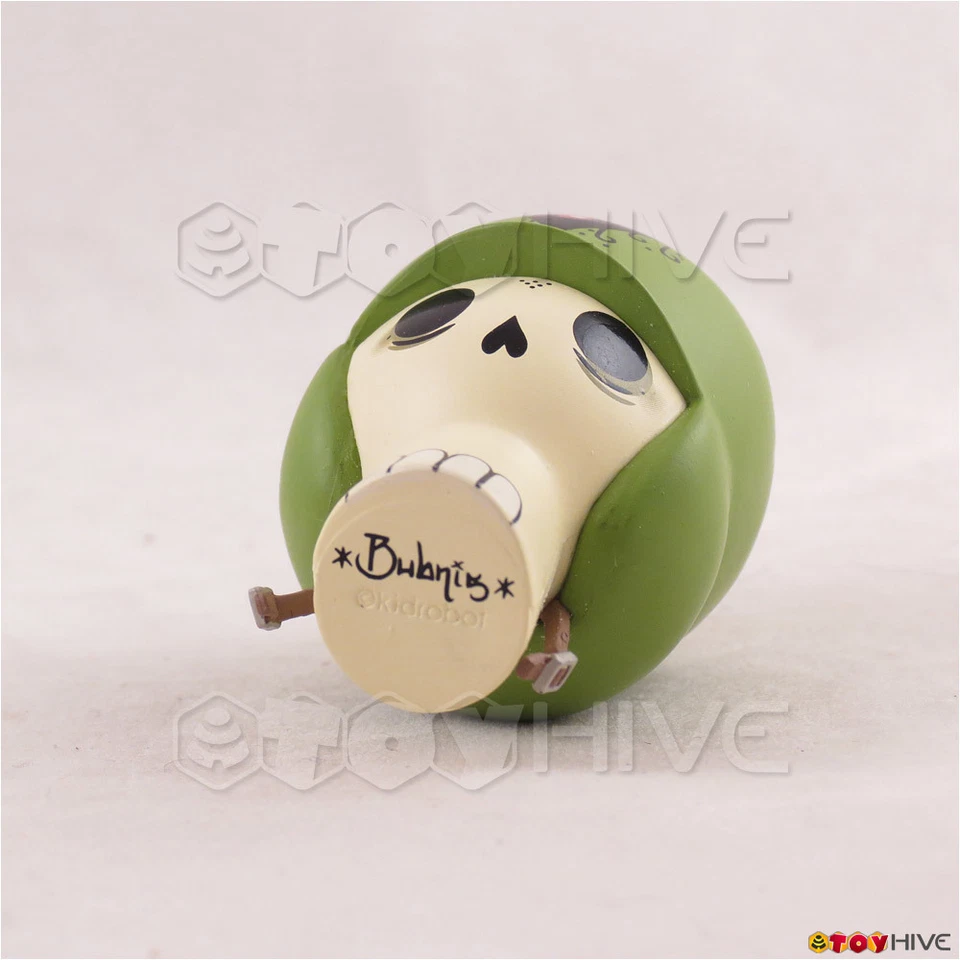 Kidrobot Heroes and Heartbreakers - Soldier Skull (CHASE) figure by Ryan Bubnis - Image 3 of 4