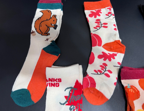 Boutique Unisex Fall Crew SOCKS 5 pr Fall Novelty Squirrels Corn Leaves NEW - Picture 2 of 4