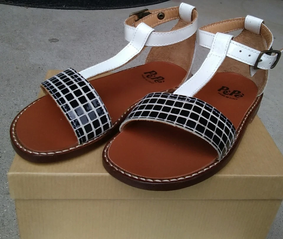 Nuevas Sandalias Niñas Pepe Negro Blanco 25 US 8.5 Todo Cuero Hecho en Italia Zapatos Foto 2 de 4