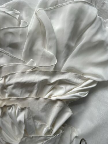 wedding dress size 16 - Picture 5 of 7