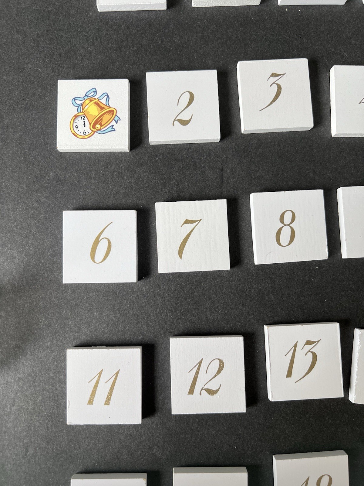 1995-12pc Adorable Ashton Drake Babies Wood Display Perpetual Calendar