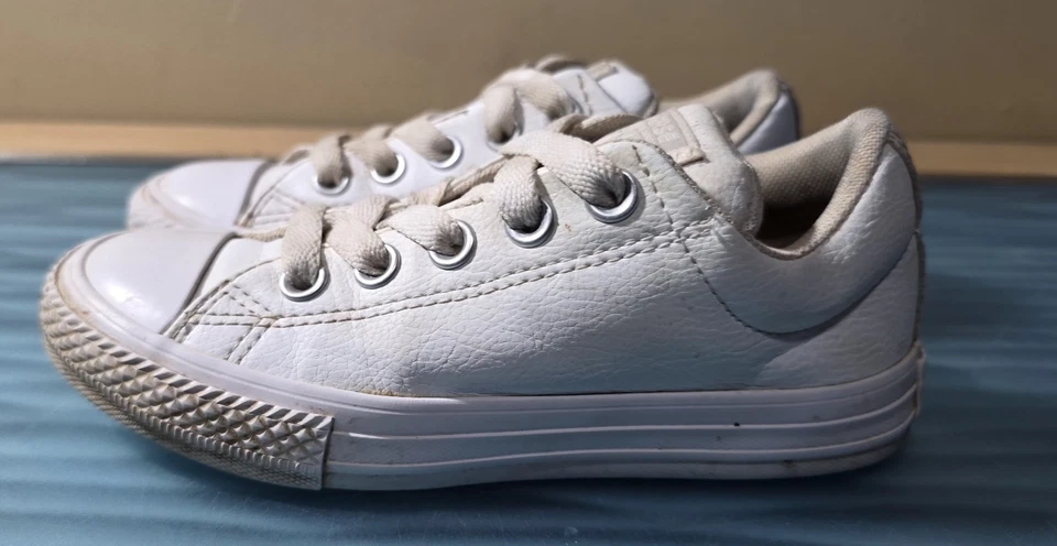 Zapatilla deportiva Converse All Star Oxford de cuero blanco Chuck Taylor tiro bajo W 12 Foto 3 de 4