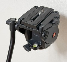 Manfrotto 701HDV Fluid Tripod Head, plate included, handle included. Great Shape